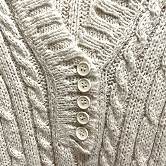 2/$20💕KISMET Cable knit hooded sweater - Picture 2 of 4